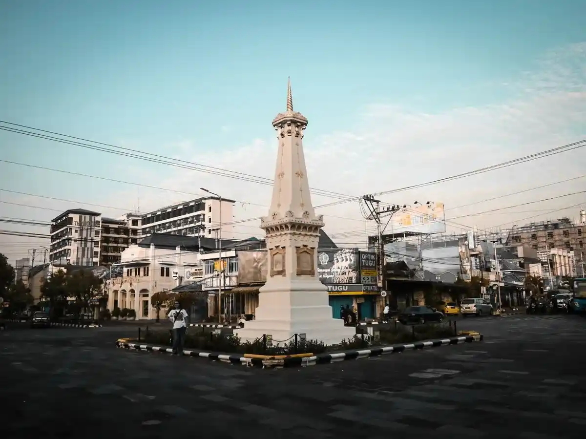 Rental Mobil Jogja CV Cahaya Wibowo Transport - Sewa Mobil Yogyakarta Terpercaya
